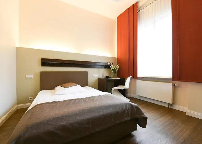 Casa 3*